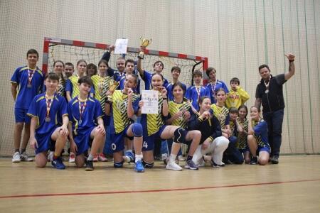 Wracamy z medalami!!!! WOM w Piłce Ręcznej Dziewcząt i Chłopców